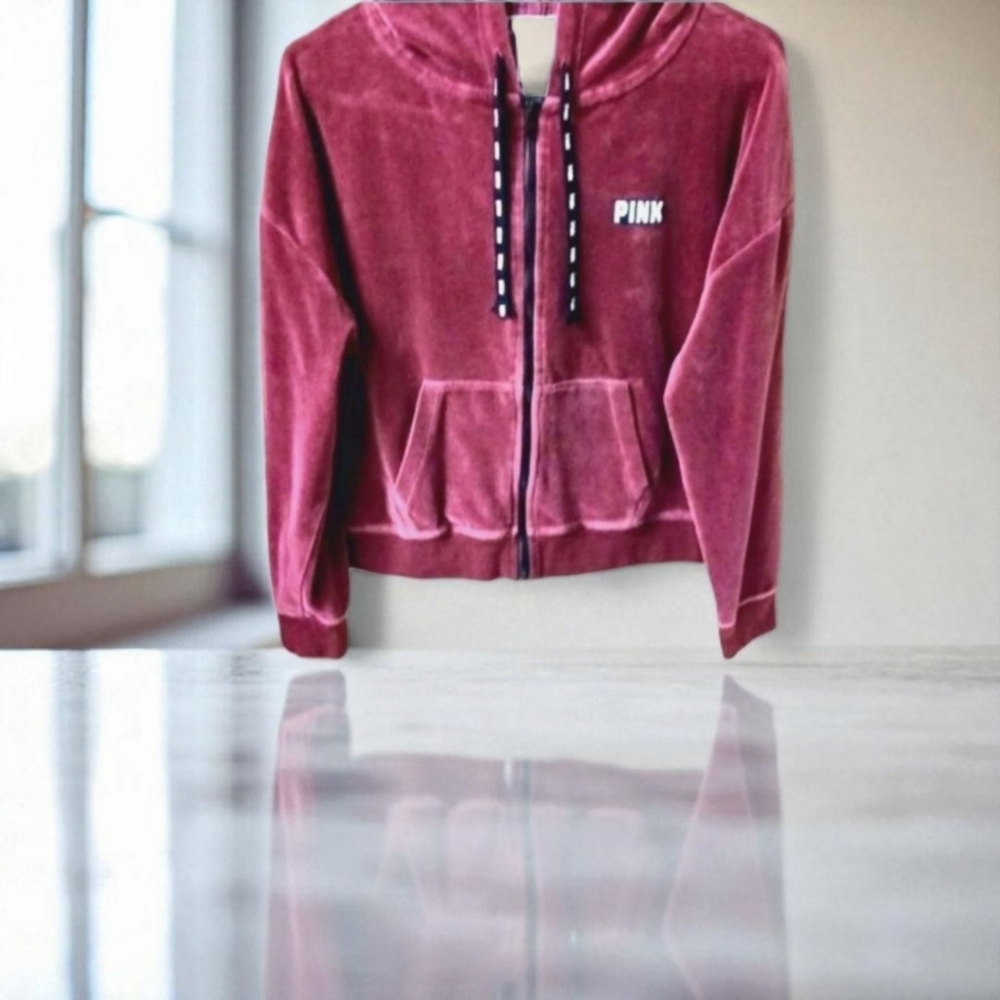 PINK VICTORIA SECRET Velour Light Weight Warm Jacket. - Picture 1 of 11